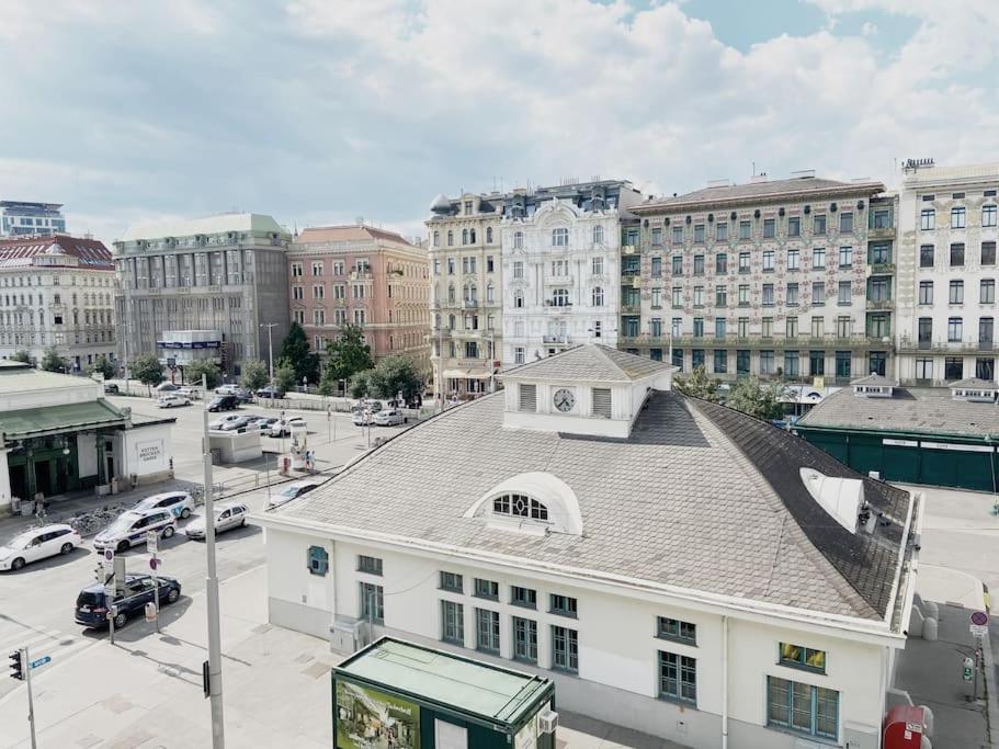 Stylish Designer Apartment At The Center Of Vienna Naschmarkt Экстерьер фото